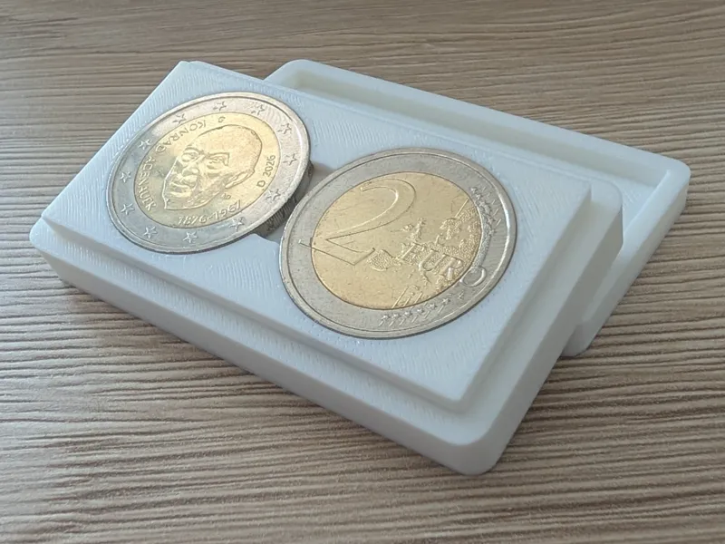 Coin Collectors Box / Size: 2€