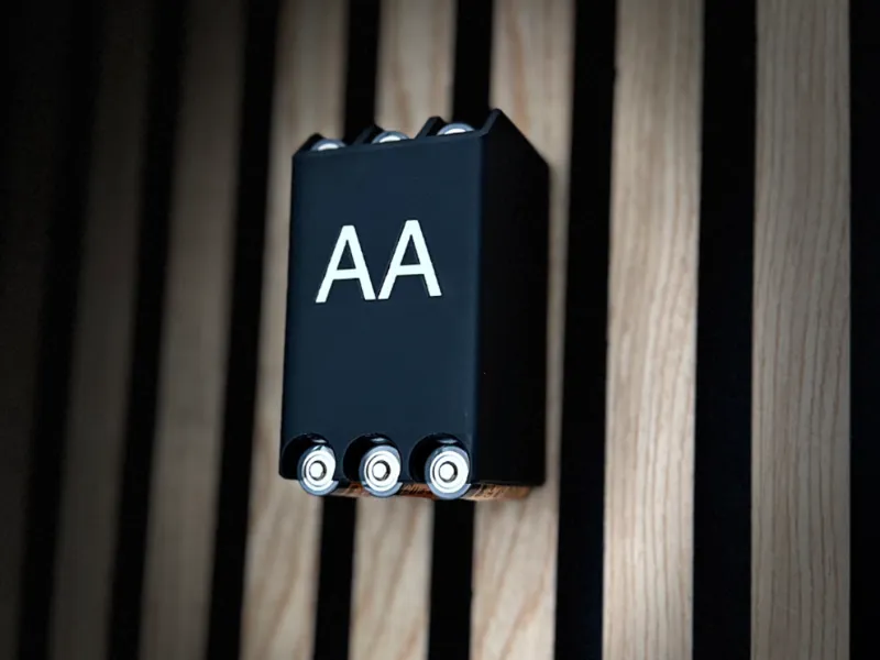 Batteriehalter AA, AAA & 9V für Akustikpaneel Wand
