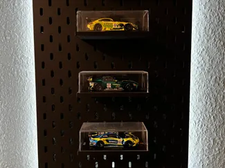 Spark & Looksmart 1:43 Skadis Mount 