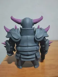 P.E.K.K.A — figurine Clash Royale — photo 3