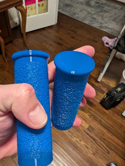 Razor Scooter Grips – TPU with Fuzzy Skin Texture - Free 3D Print Model ...
