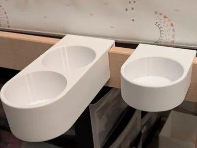 hanged containers