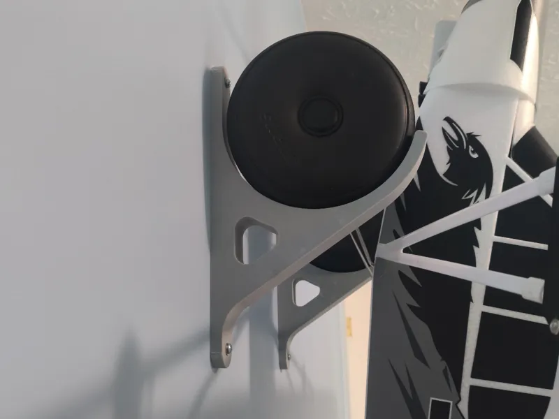 RC plane wall mount