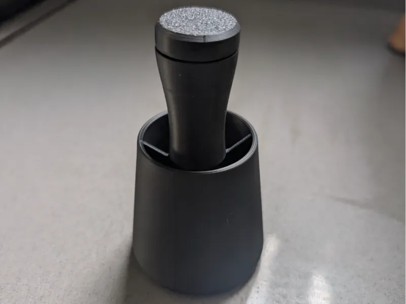 Self Cleaning WDT Tool with Holder