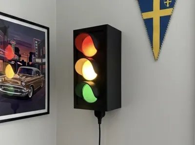 Wall-Mounted Traffic Light Lamp