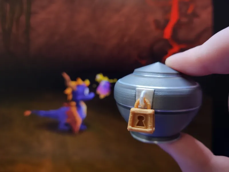 Spyro Locked Chest - with magnet variations!