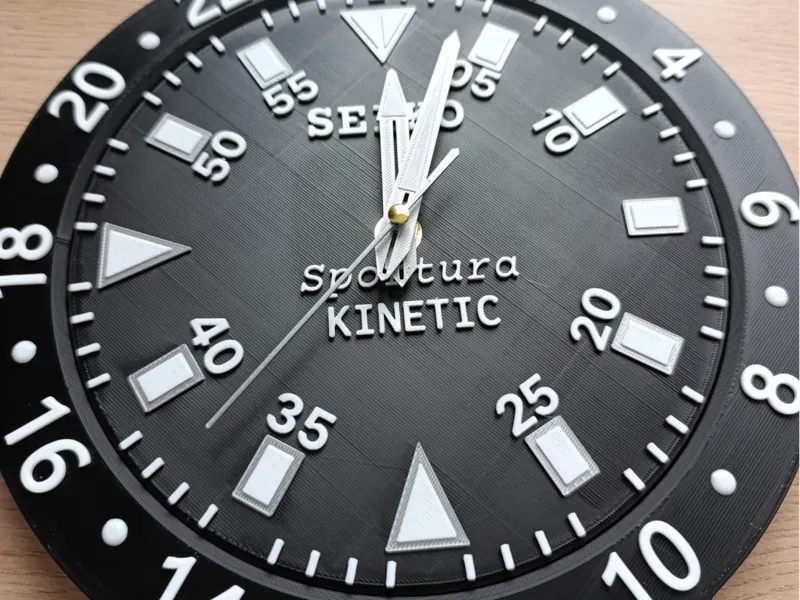 Clock Sportura GMT Kinetic
