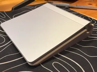 Ergonomische Erhöhung für Apple Magic Trackpad 