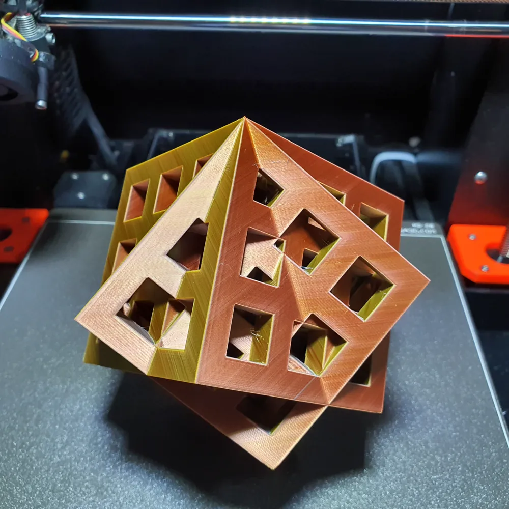 Interlocked Cubes by yahbluez - MakerWorld