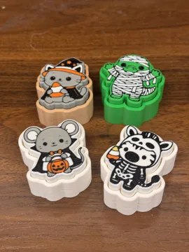 Objeto manipulable: Animal Costume Halloween fidget clickers — vista de referencia 4