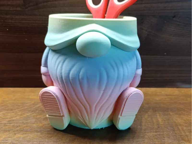 gnome pen holder