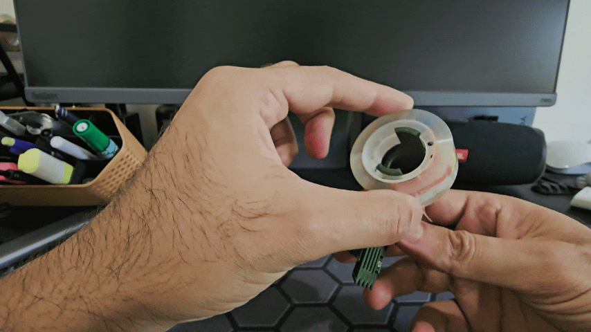 Tapering:  Finger Grip Tape Dispenser