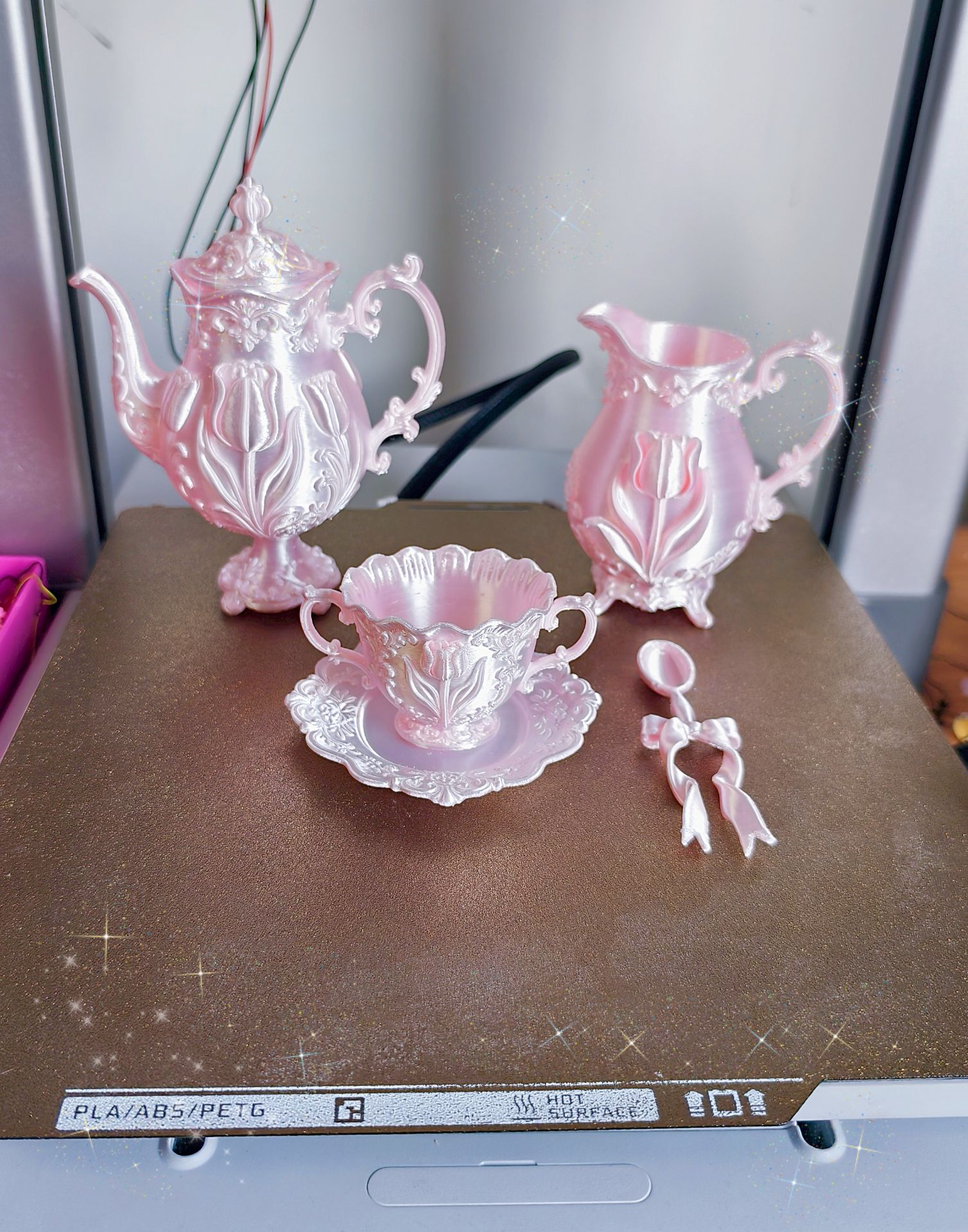 Miniatura 3 do modelo 3D 洛可可宫廷风茶具郁金香花信