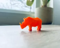 Rhinocéros mignon low poly — photo 2