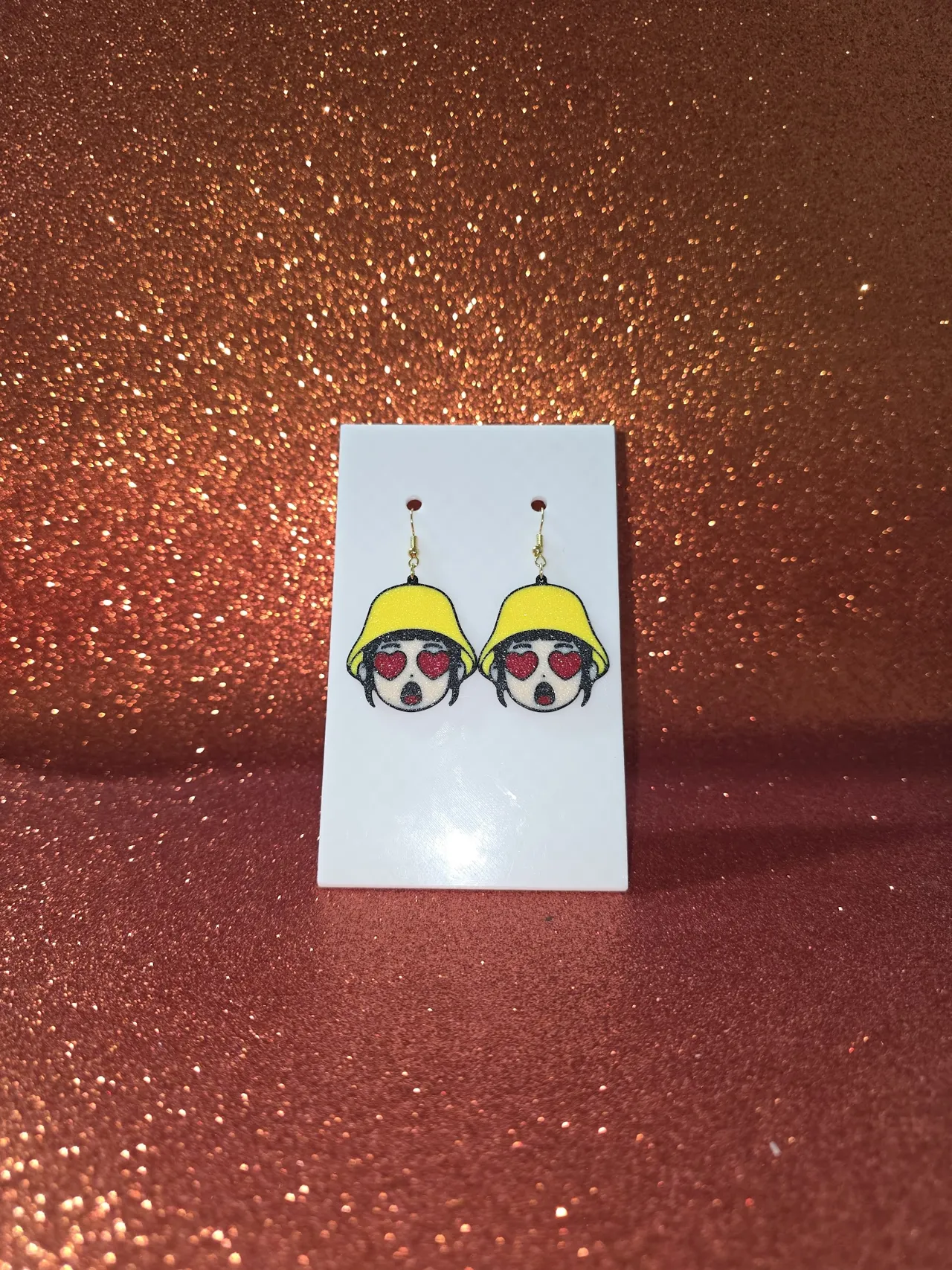 K-pop Huntrix earrings view 4