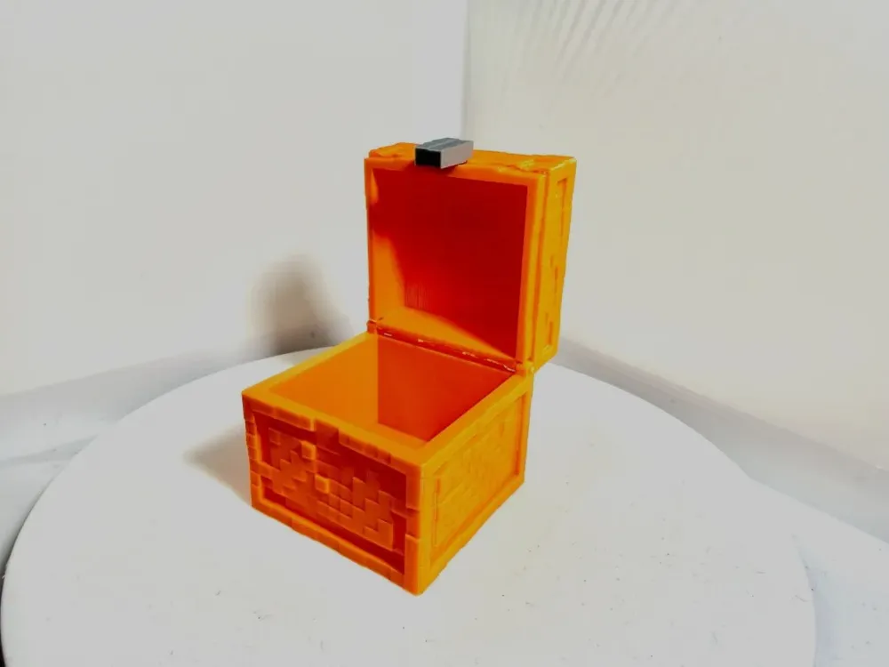 可活动关节的 Minecraft 铜宝箱 - 免费 3D 打印模型 - MakerWorld