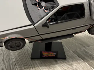 Stand for Delorean - HAYNES ORIGINAL EDITION