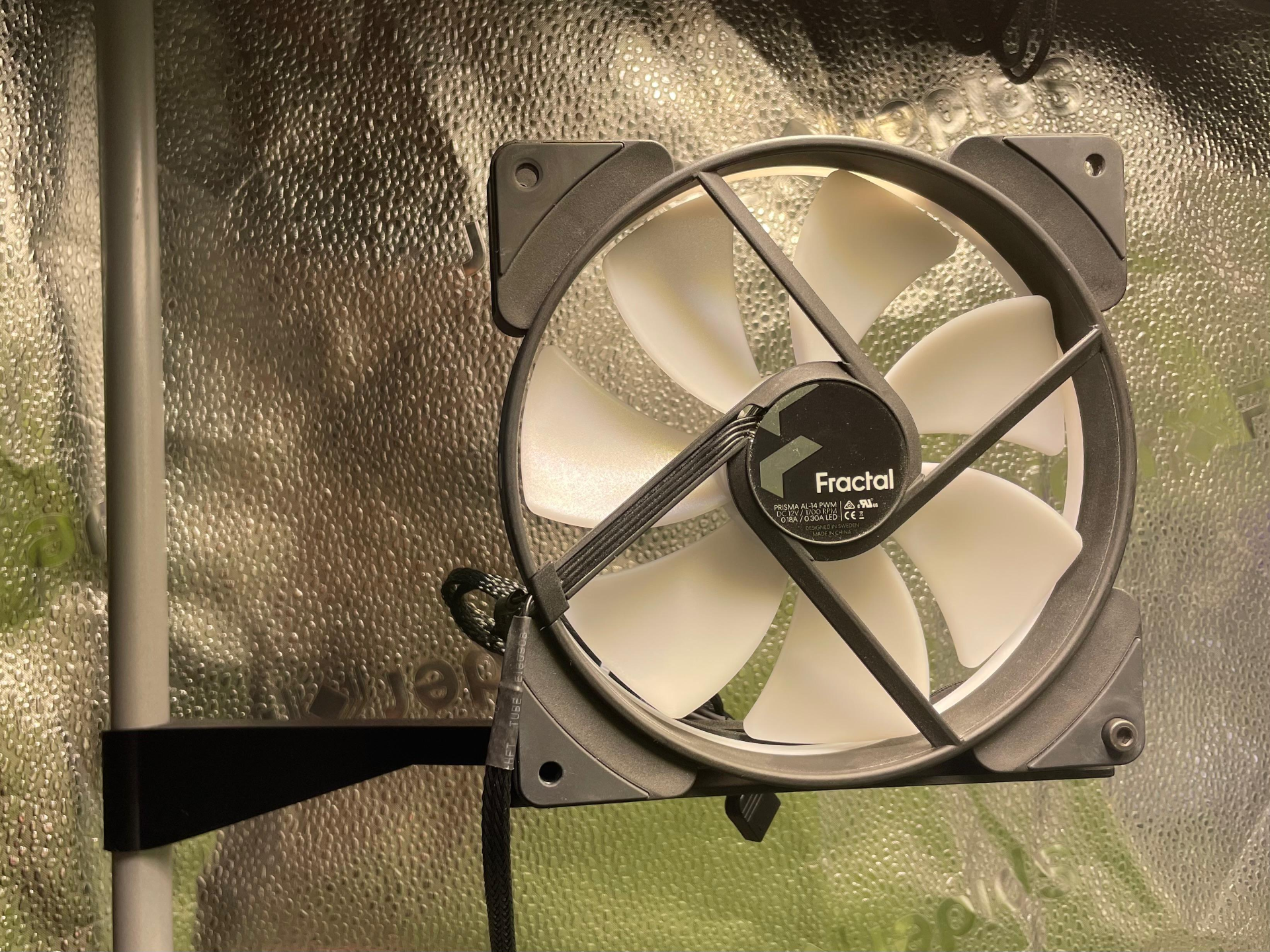 Minimalistischer Lüfter/Ventilatorhalter Growtent
