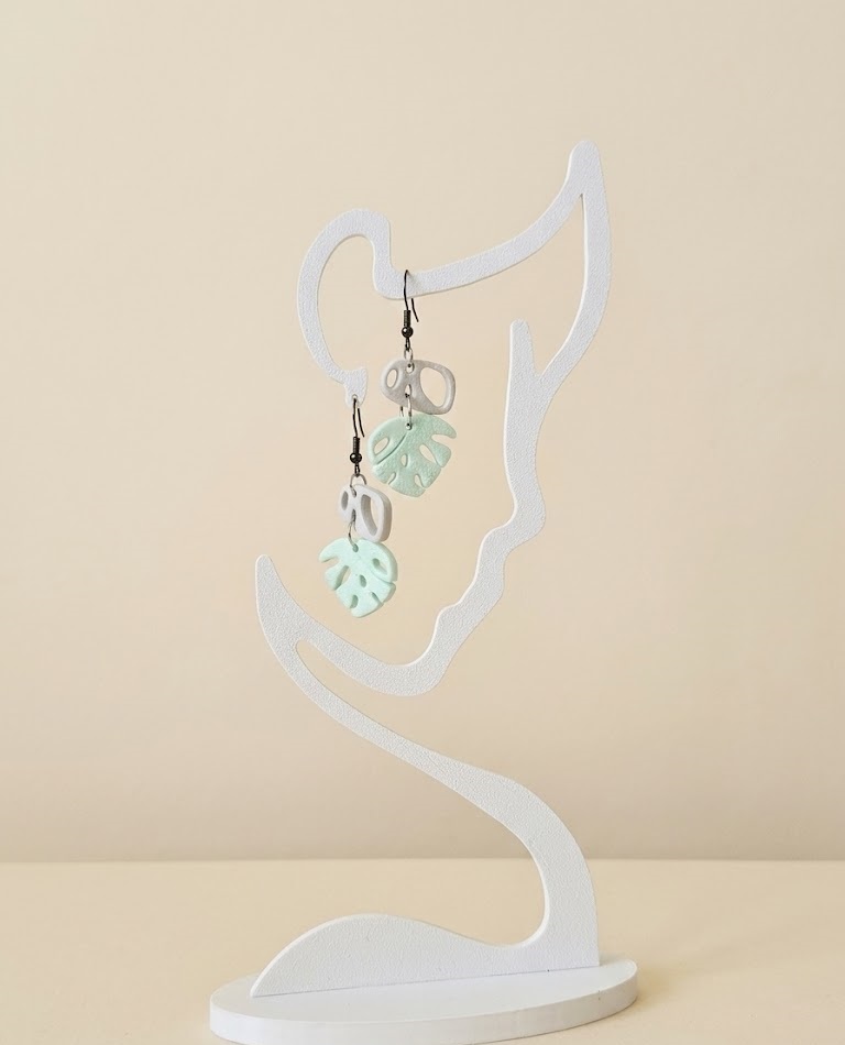 Boucle d'oreille monstera view 4