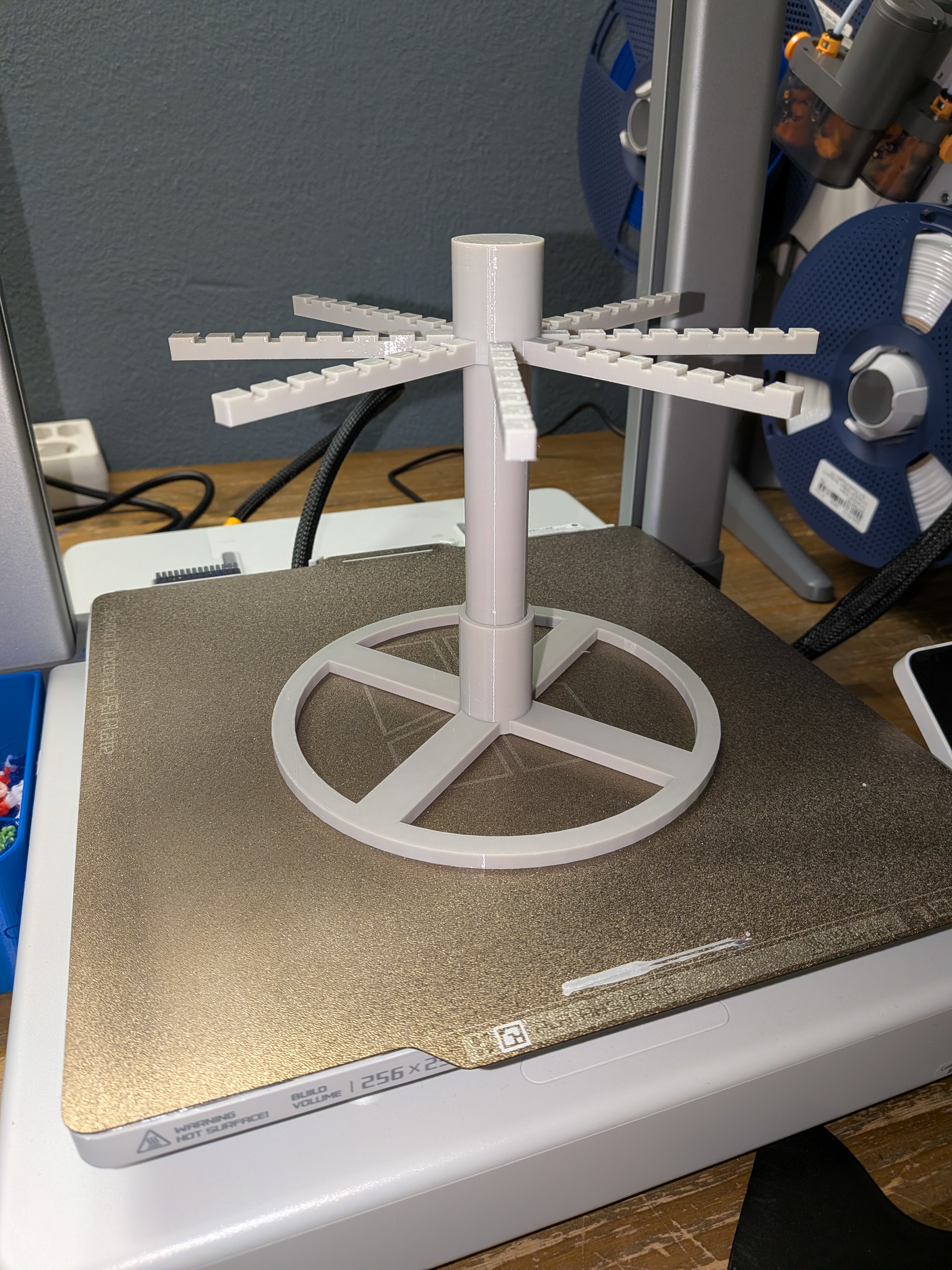Miniatura 9 do modelo 3D Keychain display rotating and stackable