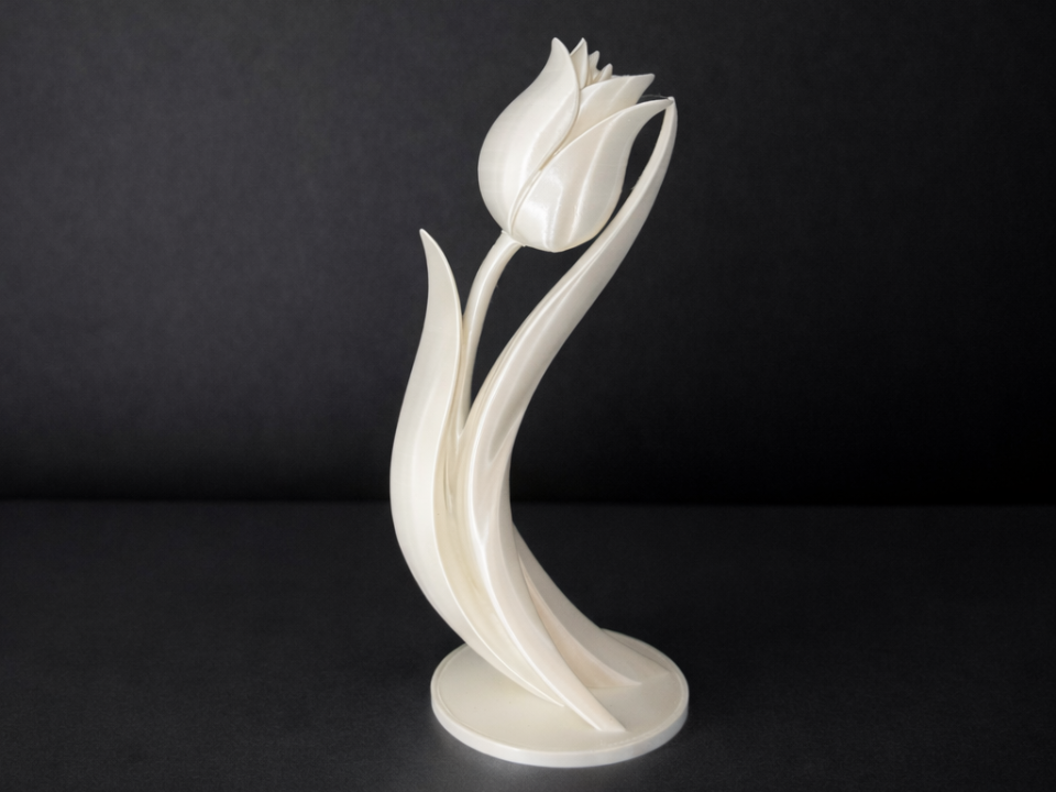 Flowing Bloom – Modern Tulip Figurine