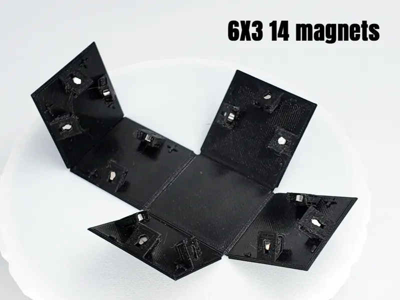Foldable magnet cube