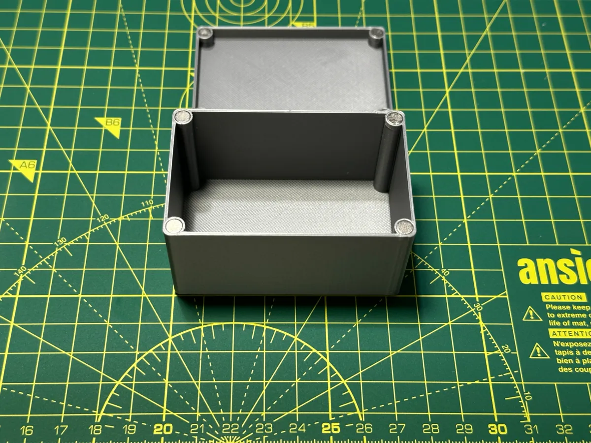 Small box with magnets - Free 3D Print Model - MakerWorld