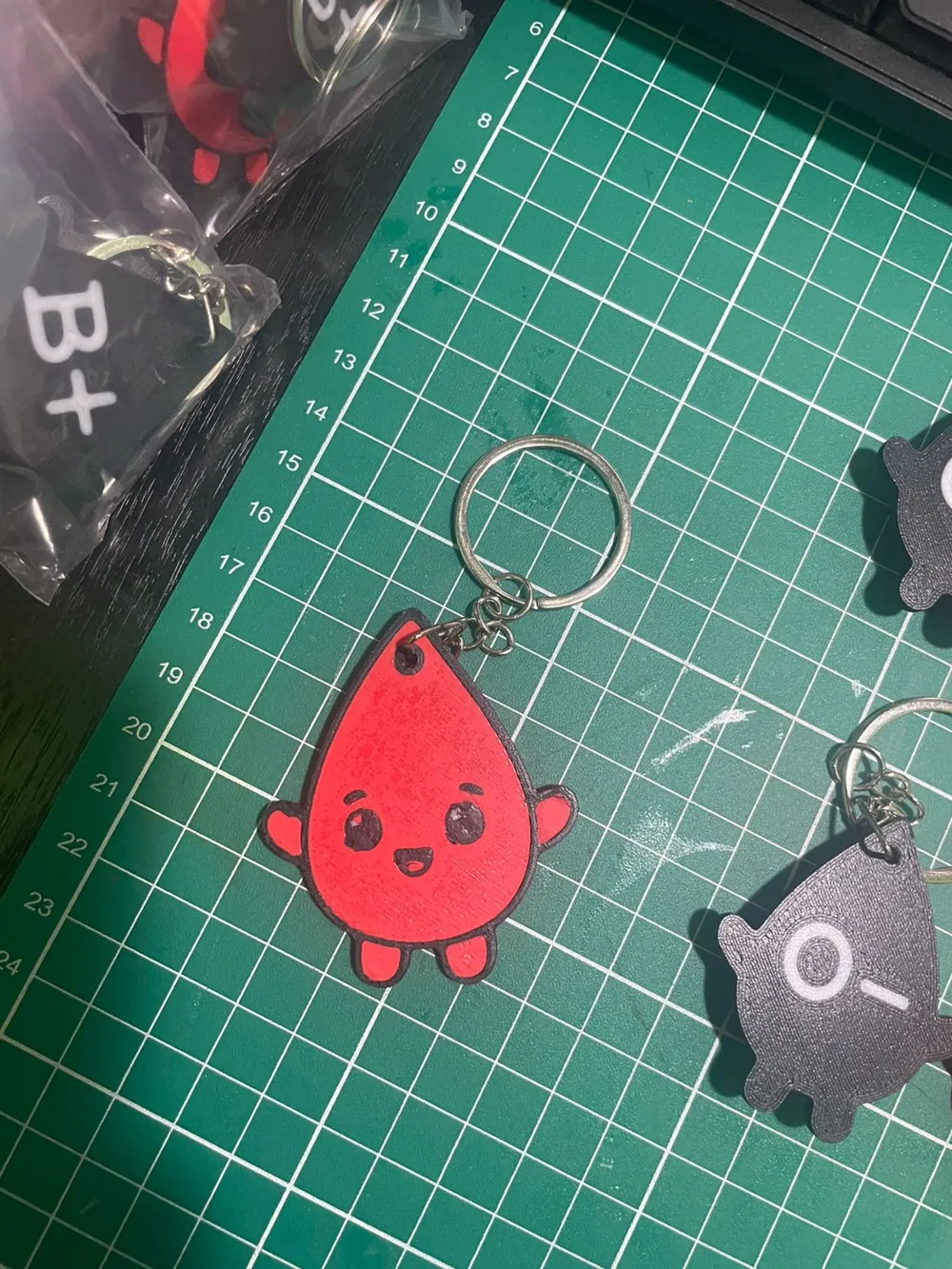 BLOOD TYPE KEYCHAIN - Free 3D Print Model - MakerWorld