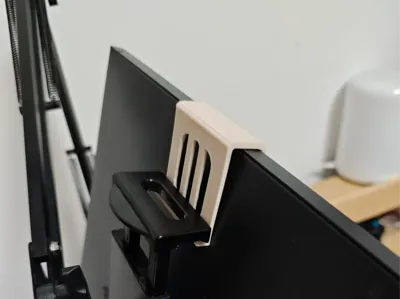 Portable Screen Extension Clip