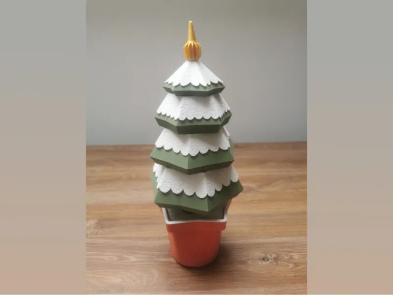 Schneebedeckter Weihnachtsbaum Stern-Topf