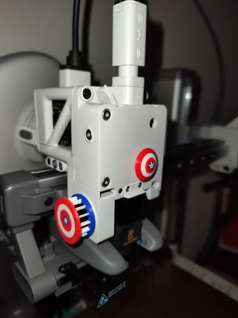 Bambu A1- A1 Mini Captain America Extruder Wheel by JS Makes - MakerWorld
