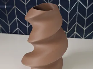Gedrehte besondere Vase
