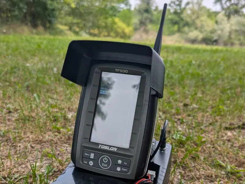 Toslon Fish Finder with Sunshade Mount