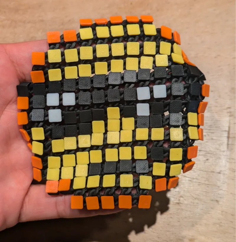 Chainmail fabric fidget toy emoji