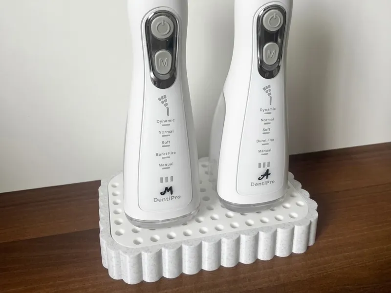 Universal Drip Tray & Organizer for Toothbrushes