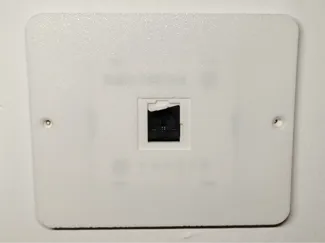 Tim FiberCop phone socket mask
