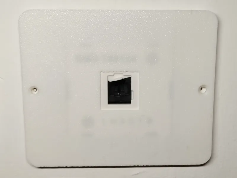 Tim FiberCop phone socket mask