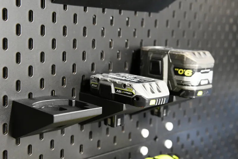 Ryobi battery holder for Ikea skadis