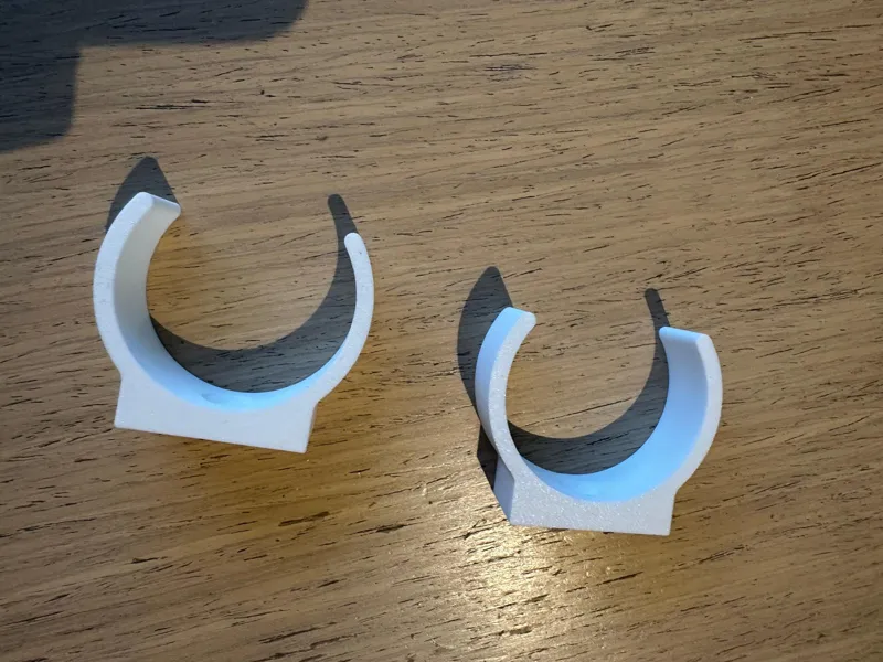 Staffa clip per fissaggio. Forma C. DN20-DN100