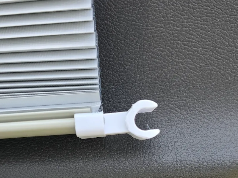 Fiamma replacement mount for autocamper windows