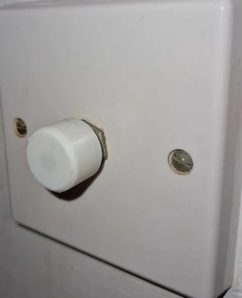 Dimmer Knob (UK)