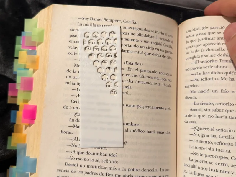 Simple Bookmark With Hexagonal Pattern