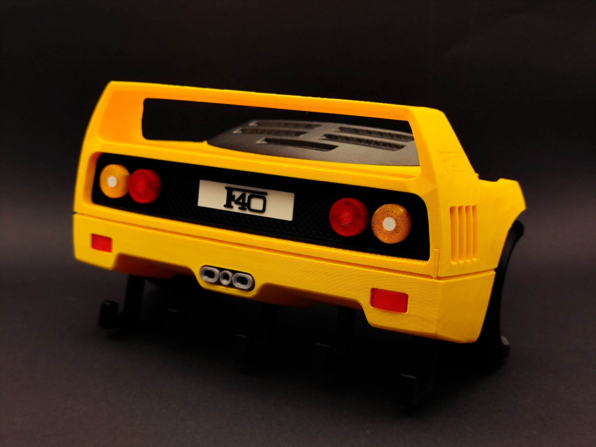 F40 V2 key hanger - 1