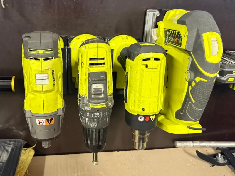 Wandhalterung für Akkuschrauber von Ryobi