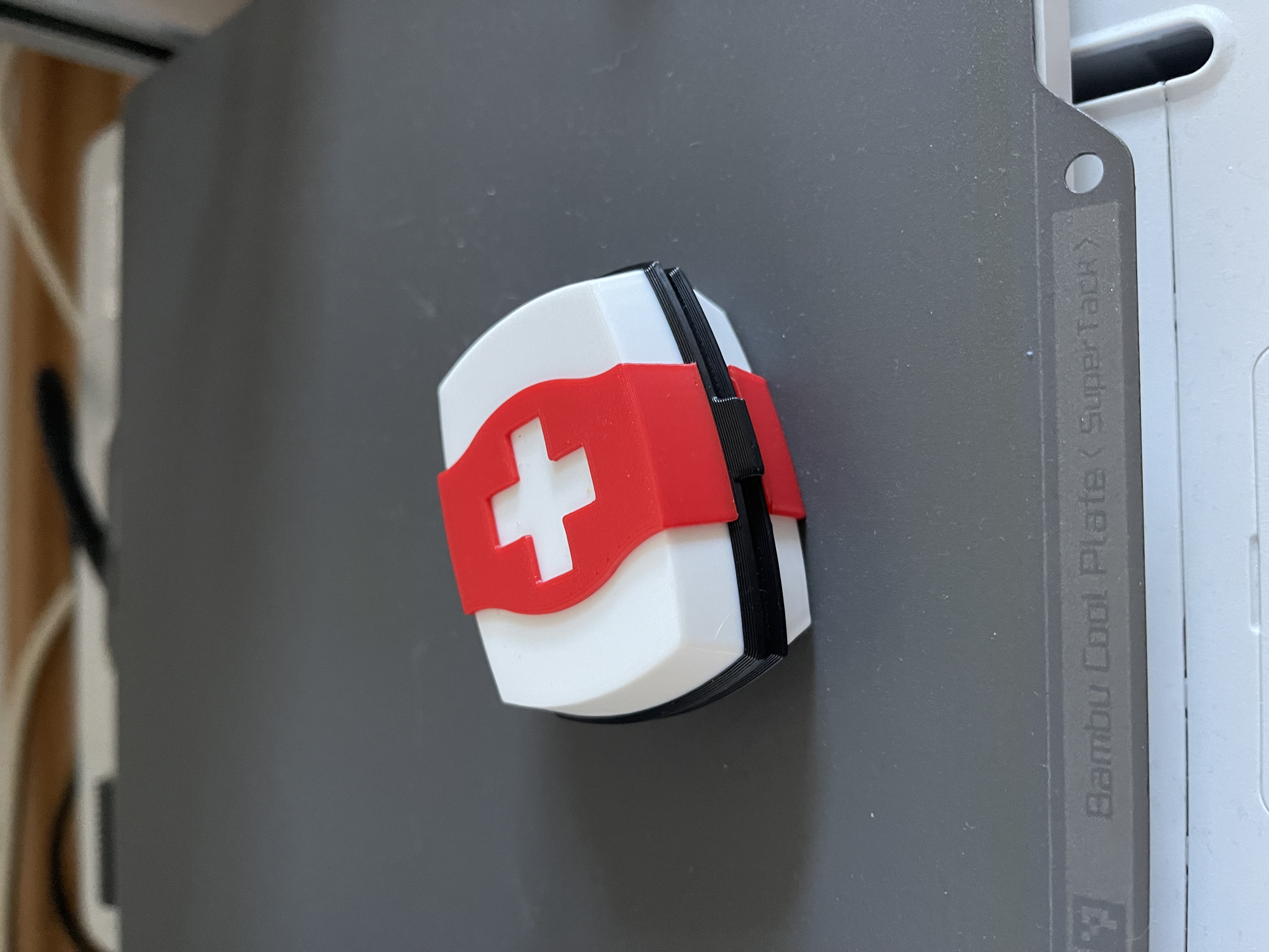 Miniatura 1 do modelo 3D RIVALS - Medkit