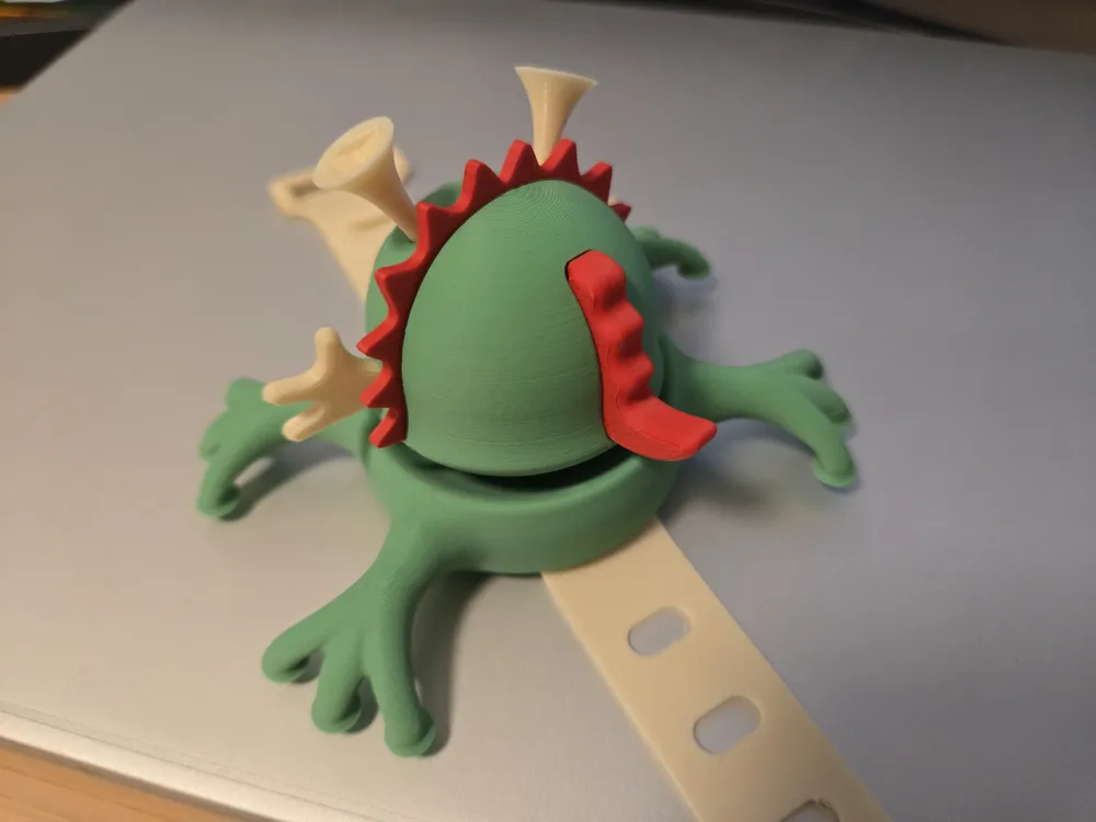 Cute Alien – Articulated Wristband Toy & Accessory - Free 3D Print ...