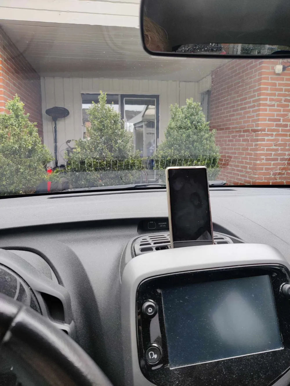 Phone holder Toyota Aygo 2018 by tobiashmikkelsen MakerWorld