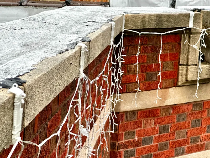 Roof Parapet Light Strand Clamp