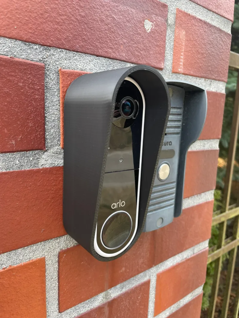 Arlo Essential Camera House