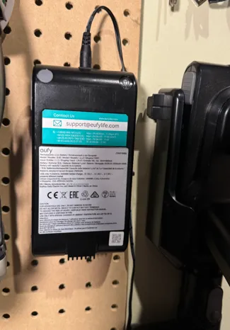 Anker Eufy Battery Holder (Peg Board Mount)